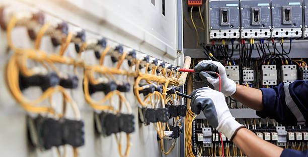 Professional Electrician technician working in Florence, OR